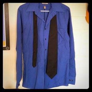 Van Heusen Long Sleeve Button-Up & Tie EUC!